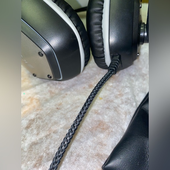 NWOT- EKSA® E1000 RGB USB Gaming Headset (with carrying case) - Never Used - Picture 9 of 16